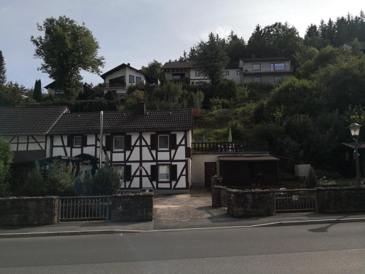 Haus Am Fluss Villa Kall Exterior photo